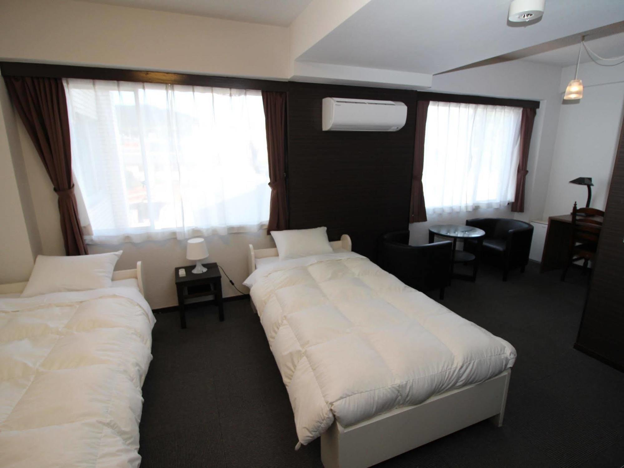 Hotel Chrysantheme Kioto Zewnętrze zdjęcie