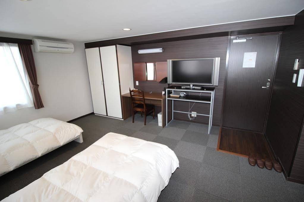 Hotel Chrysantheme Kioto Zewnętrze zdjęcie